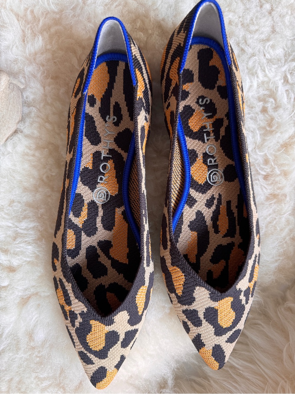 NIB Rothy's Big Cat The Point -  Pointed Toe Flats in Tan, Chocolate & Gold